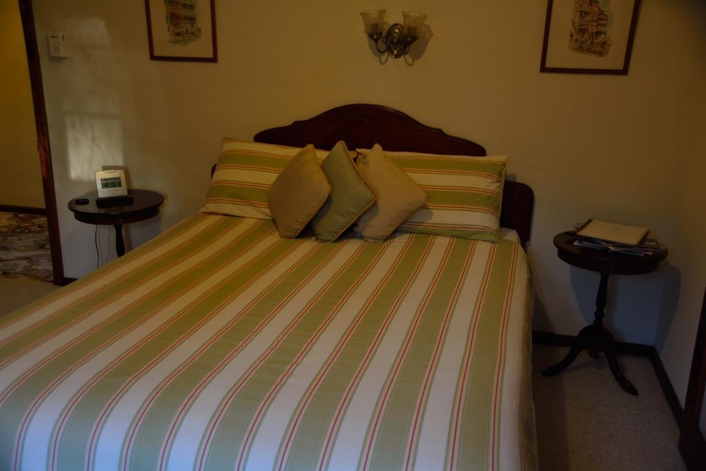 Holberry House Bed & Breakfast Nannup Room photo